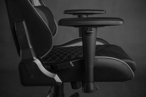 Hráčska stolička SENSE7, kreslo Spellcaster čierno-sivé.