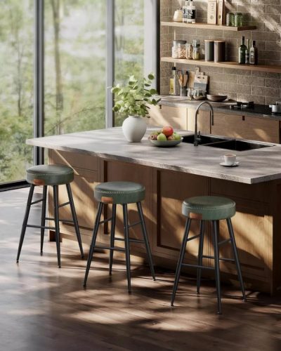 Vasagle 2 barové stoličky, šitý poťah zo syntetickej kože, zelená, výška 63 cm.