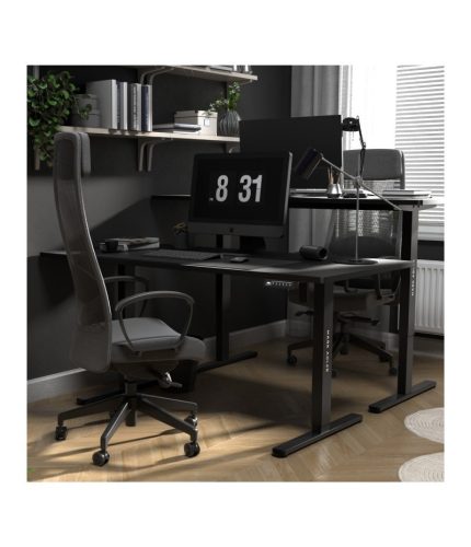 Mark Adler Leader 7.6 black Prémiový písací stôl s nastaviteľnou výškou s pamäťovou funkciou, organizér na káble 160 x 80 cm, čierny